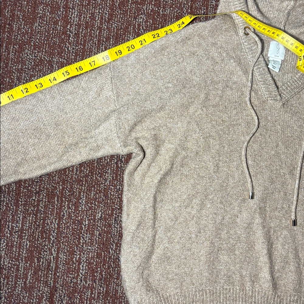 Joie V-Neck Beige cropped hooded knit Sweater oatmeal light brown cozy sweater S - Picture 11 of 12
